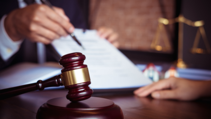 Courts Issue Mixed Rulings in Legal Challenges to FTC’s Ban on Non-Competes