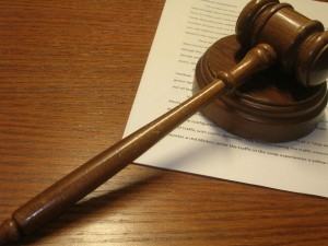 Gavel-00572284xAC2B5-300×225