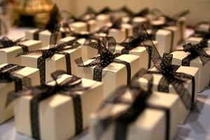 Gifts-00576028xAC2B5-300×200