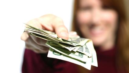 HandingMoneyPhoto1
