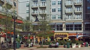 retail-Pentagon-Row-00573488xAC2B5-300×225
